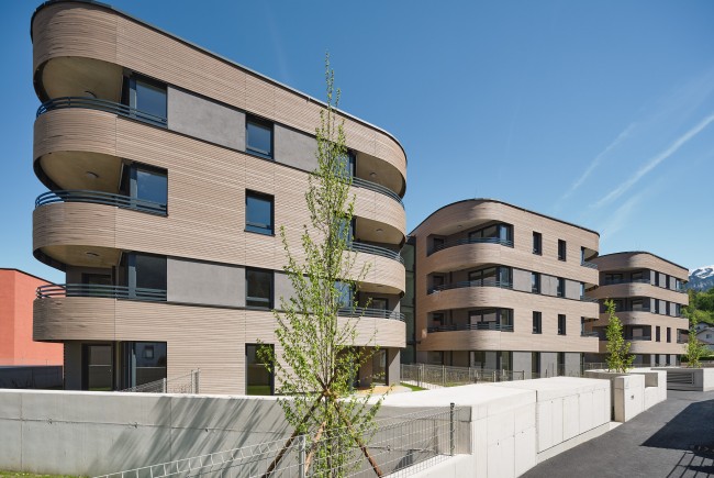 <div class='title1'></div><div class='title2'></div>